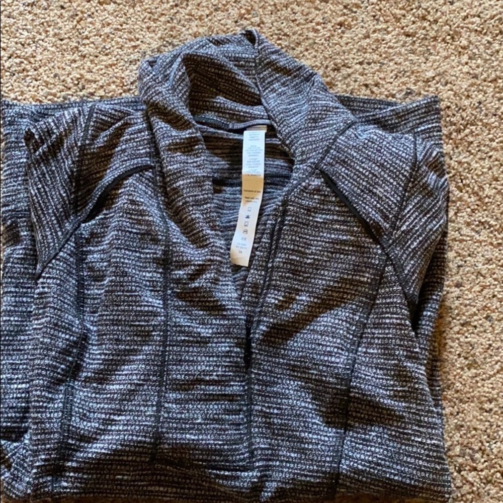 Lulu lemon align sweater. Perfect condition